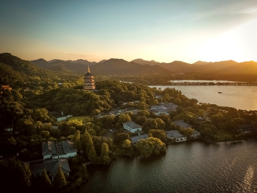 浙商资产不良资产境外追索可行性分析报告